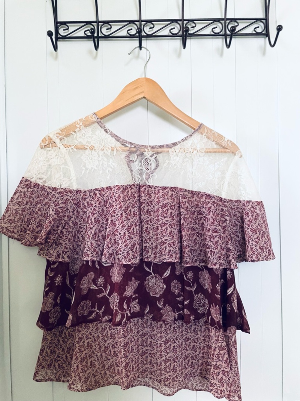 Lace Yoke Tiered Floral Blouse in Mauve